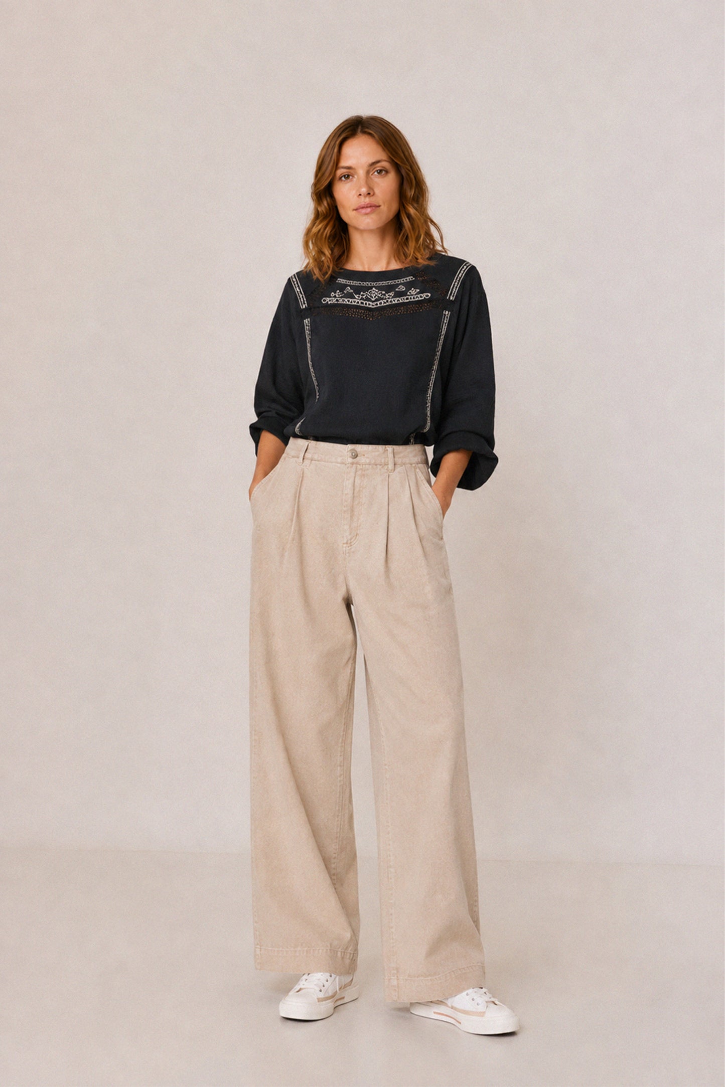 COMBINATION BLOUSE WITH CONTRAST EMBROIDERY