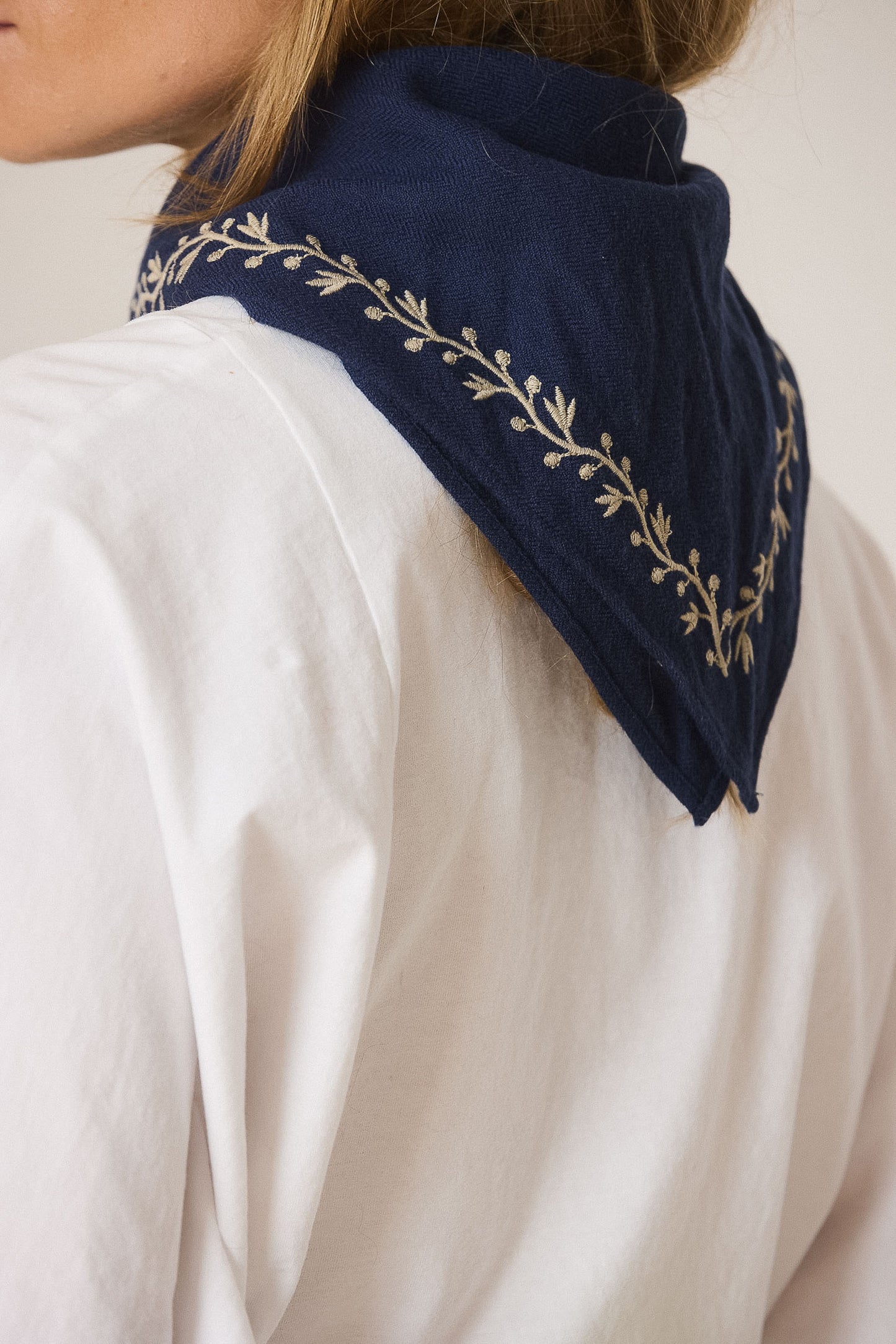 EMBROIDERED KERCHIEF