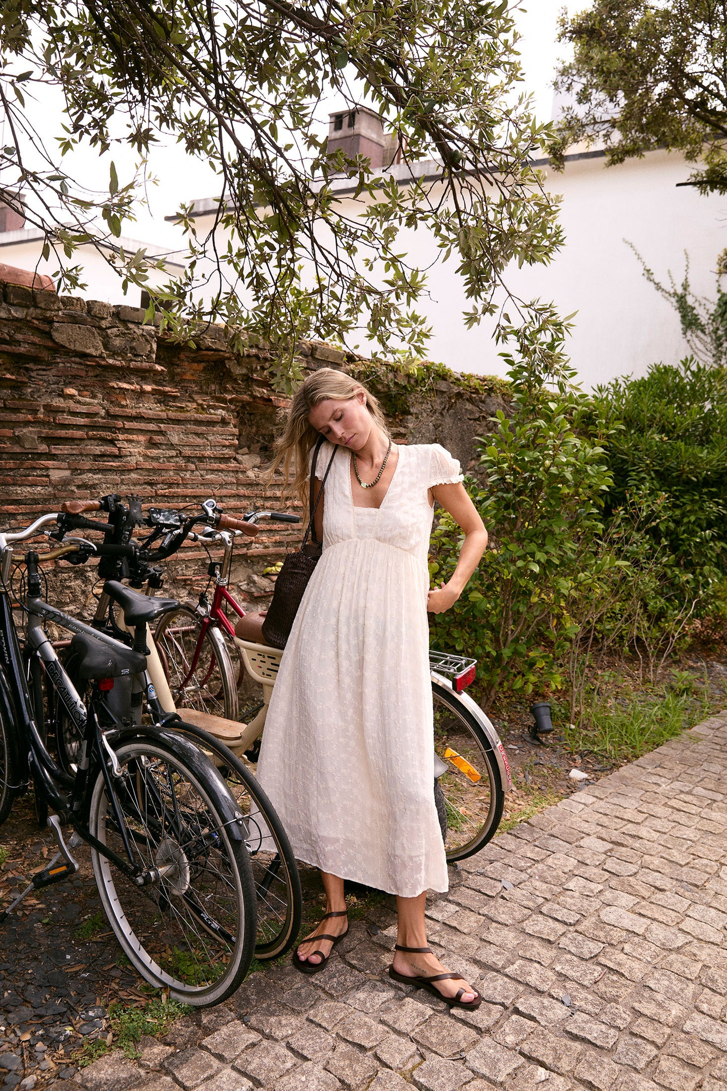 EMBROIDERED MIDI DRESS