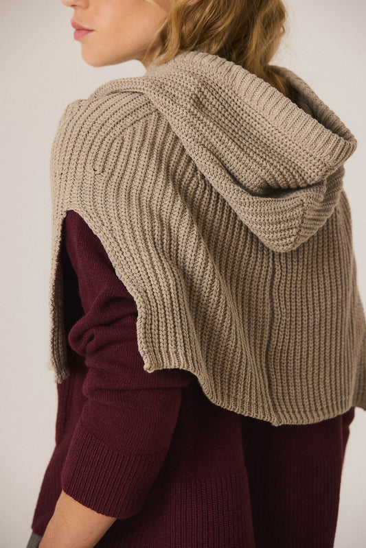 KNITTED SHAWL WITH HOOD 2