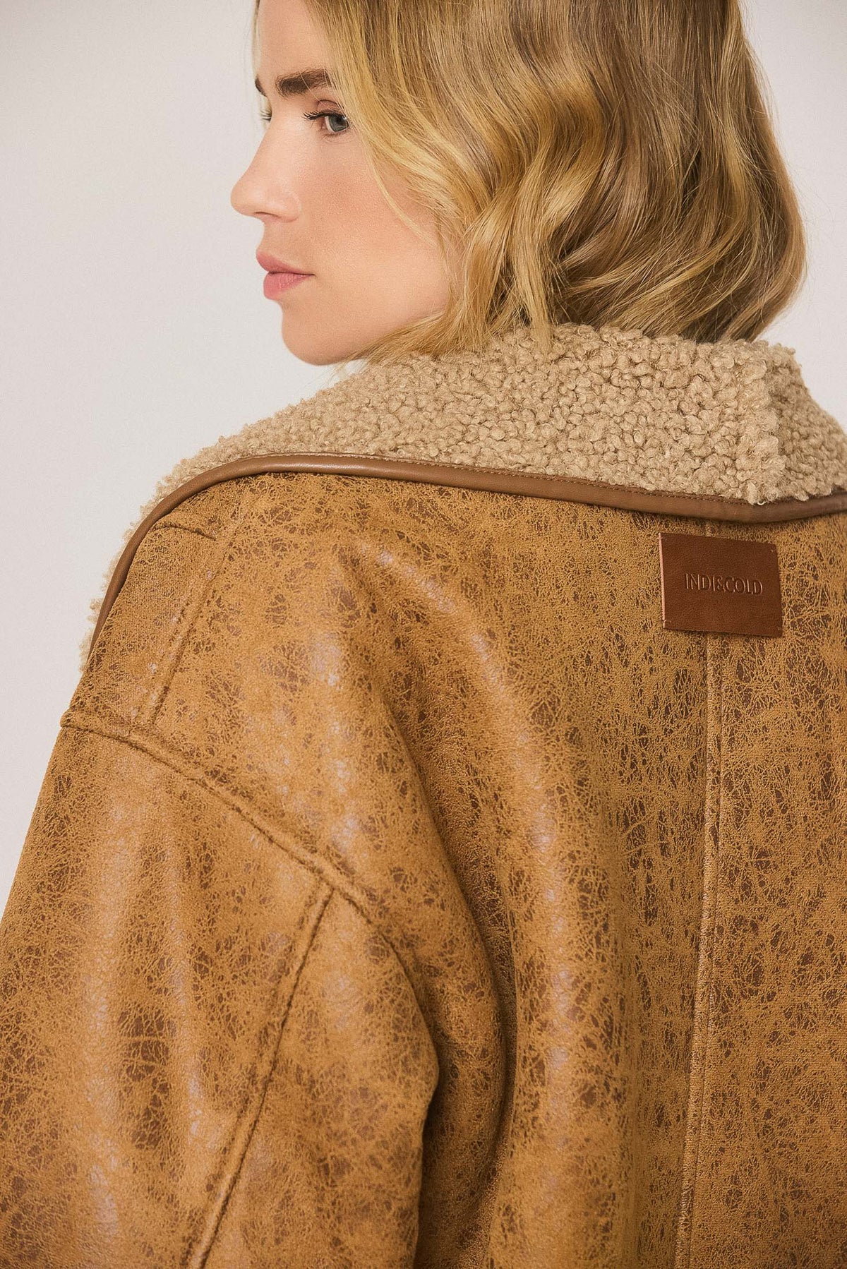 VINTAGE SUEDE-EFFECT PELISSE