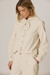 REMOVABLE-KERCHIEF CORDUROY SHIRT