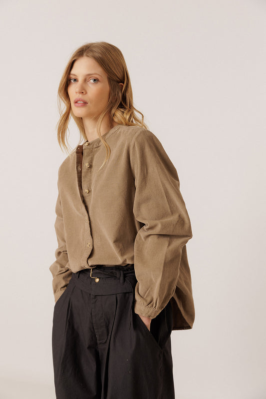 REMOVABLE-KERCHIEF CORDUROY SHIRT 1