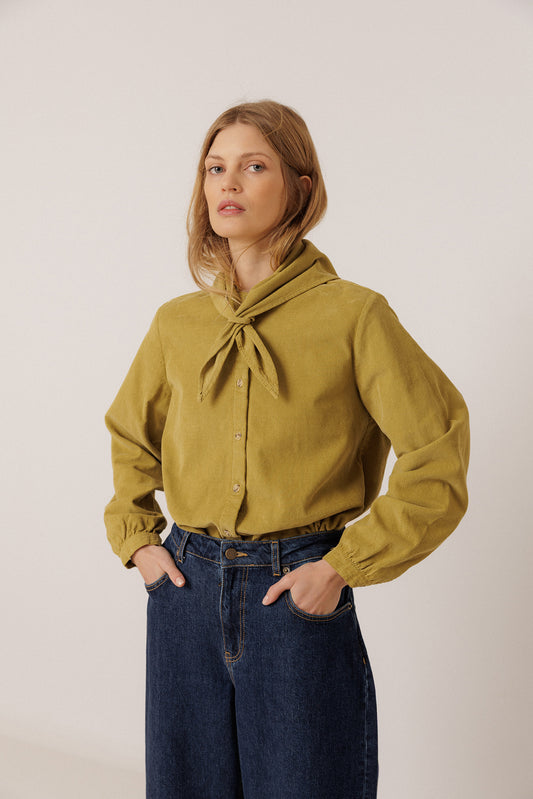 REMOVABLE-KERCHIEF CORDUROY SHIRT 1