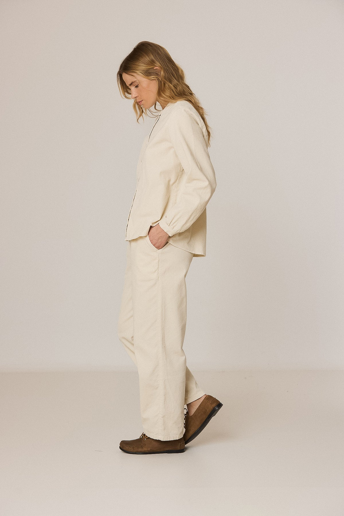 CORDUROY CARROT PANTS