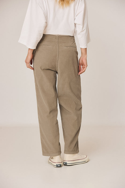 CORDUROY CARROT PANTS 3