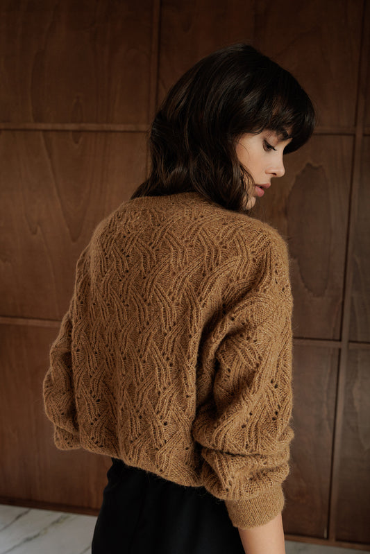 DECORATIVE SWEATER WITH ALPACA 2