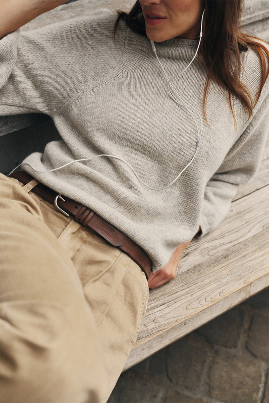 CASHMERE BALLOON-SLEEVE SWEATER 3