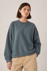 BASIC PLEATED SWEATSHIRT