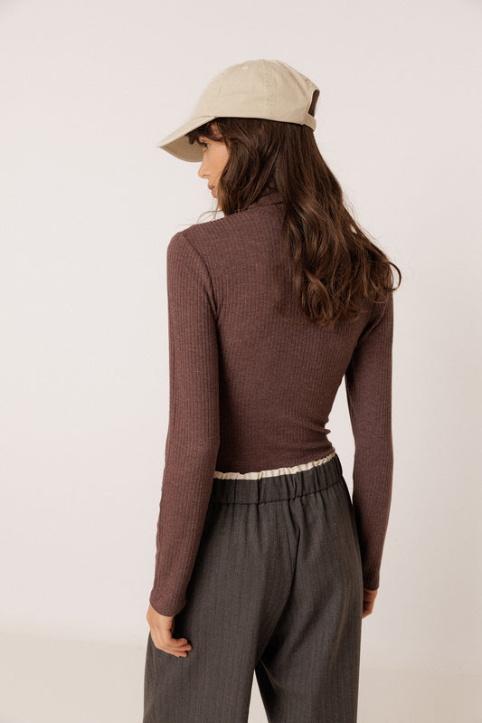 FITTED RIBBED T-SHIRT 3