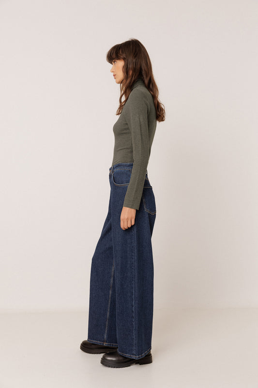 FITTED RIBBED T-SHIRT 3