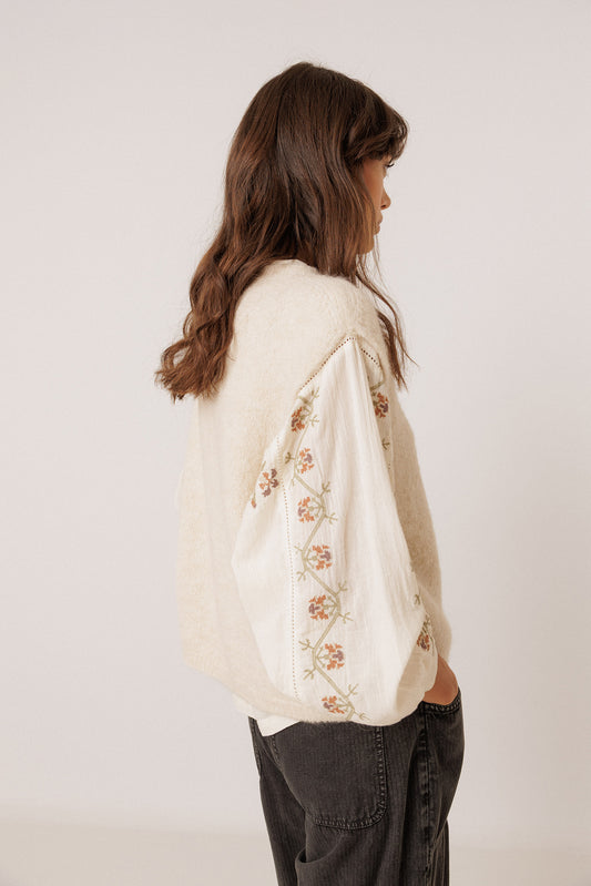 BOXY VEST WITH MOHAIR 2