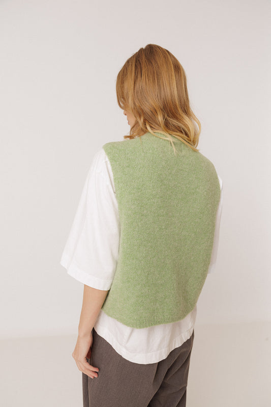 BOXY VEST WITH MOHAIR 2