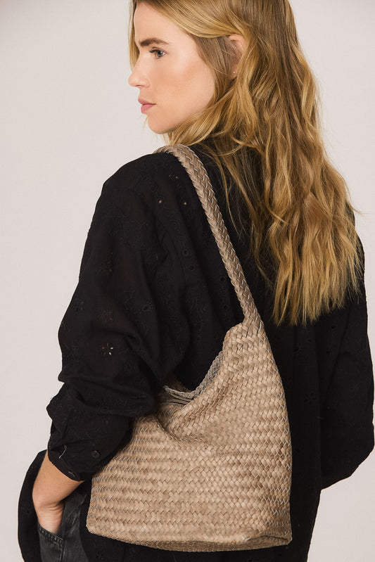 MEDIUM BRAIDED BAG 2