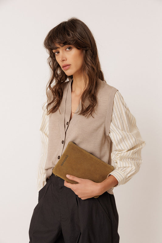 SPLIT-SUEDE TOILETRY BAG 1