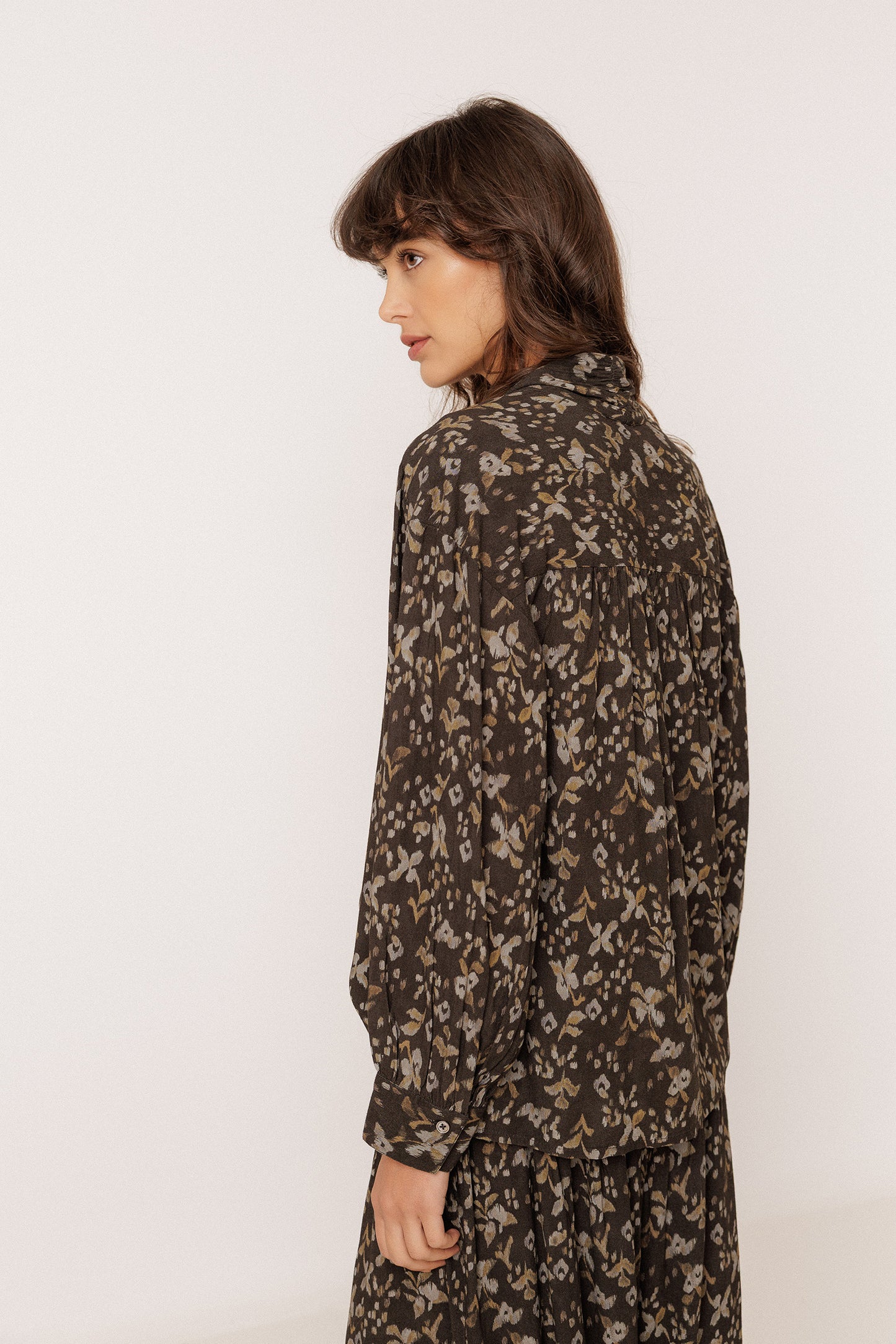 OVERSIZE COTTON SHIRT