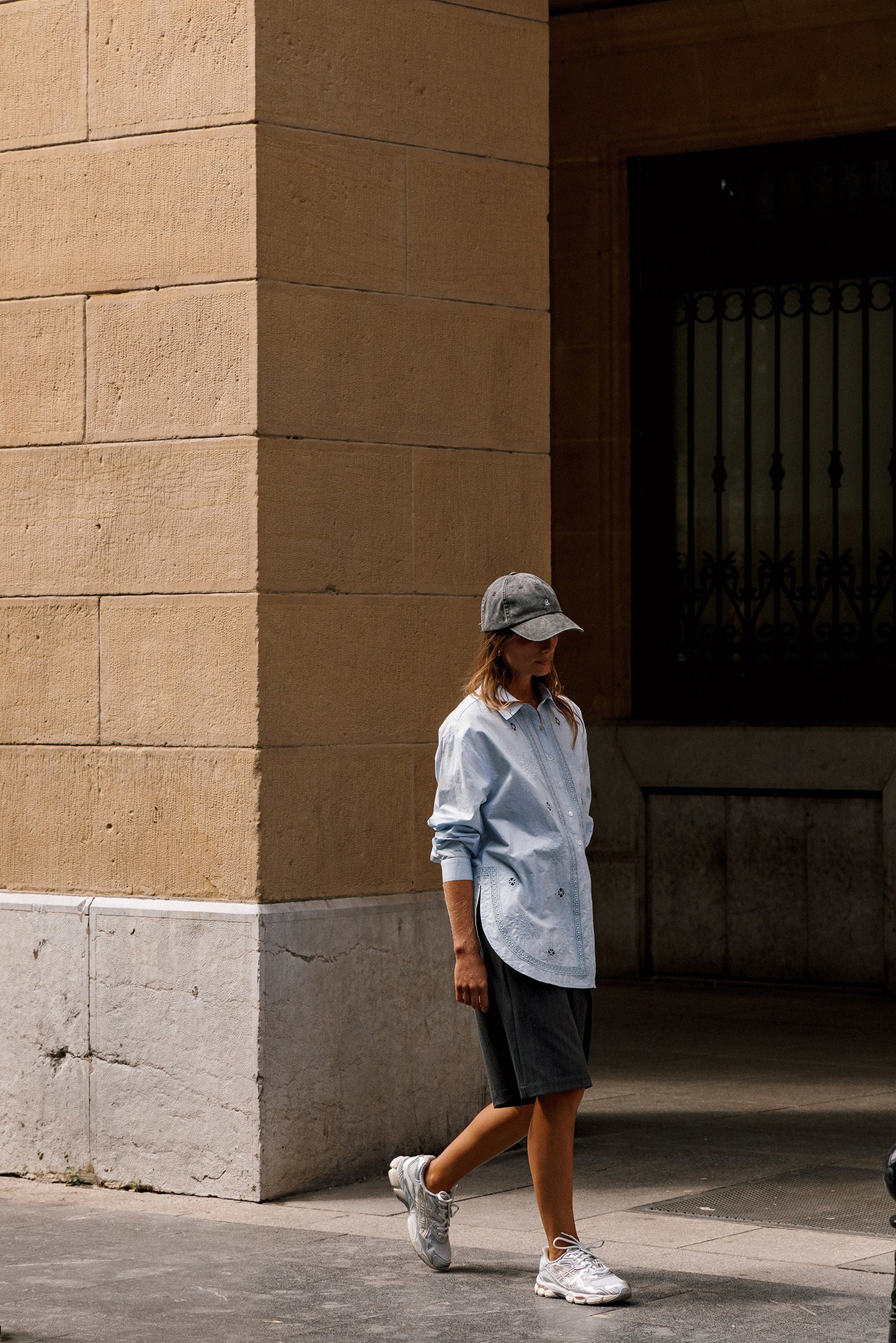 EMBROIDERED POPLIN MAXI SHIRT