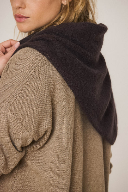 TRIANGULAR KNITTED SHAWL 4
