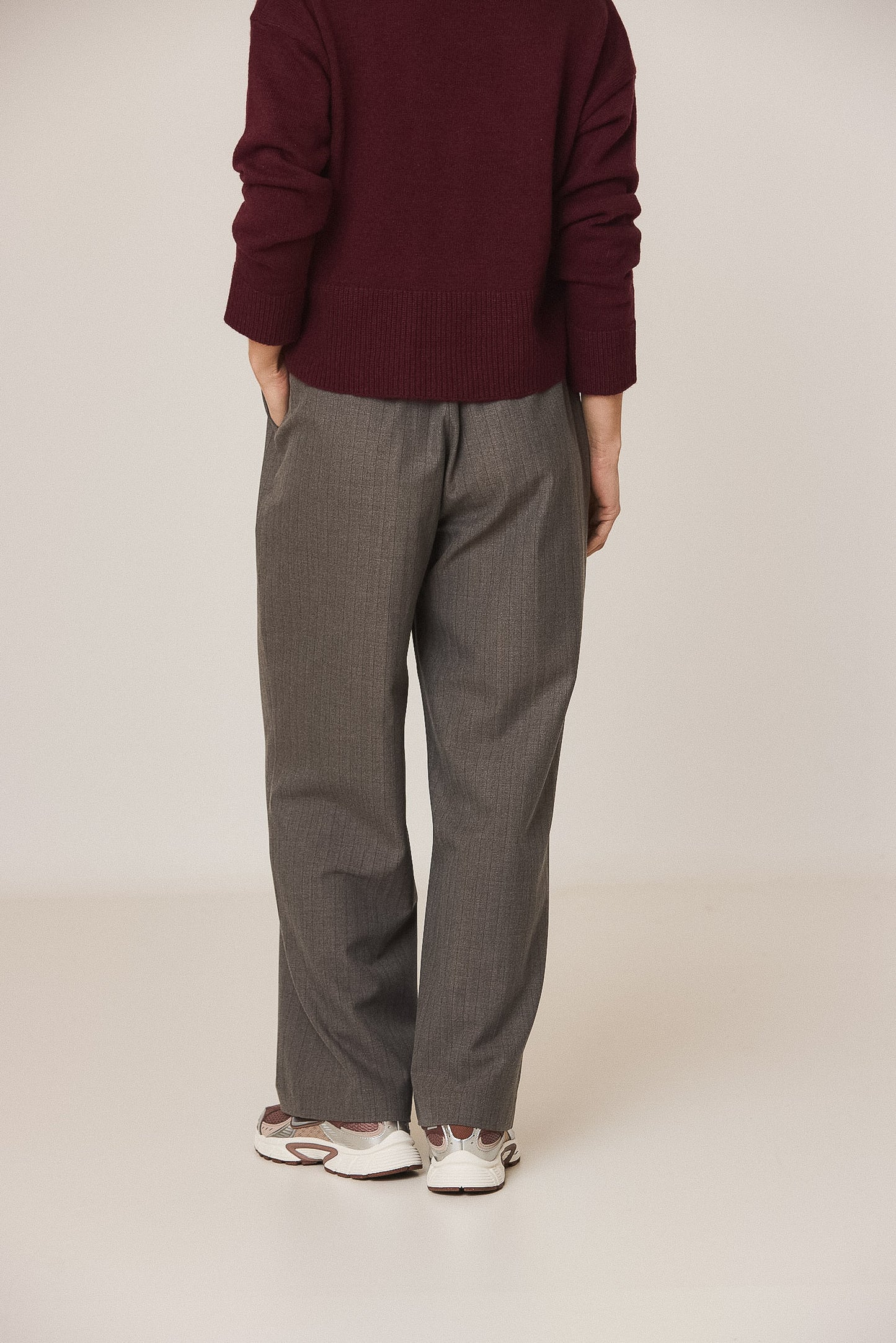ELASTIC-WAISTBAND PANTS