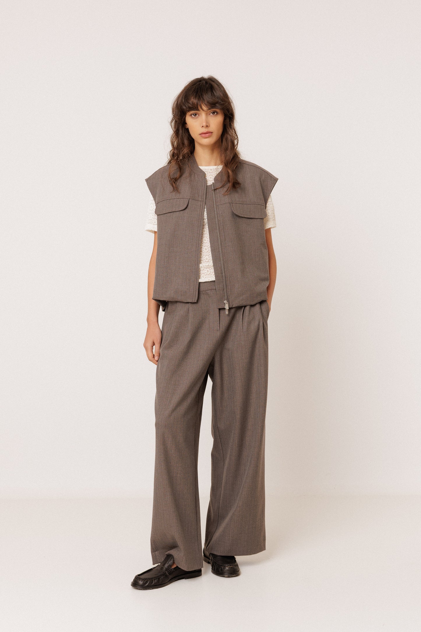 PUFFY-HEM VEST