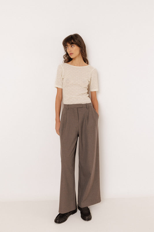 DRESSY PANTS WITH DARTS 2