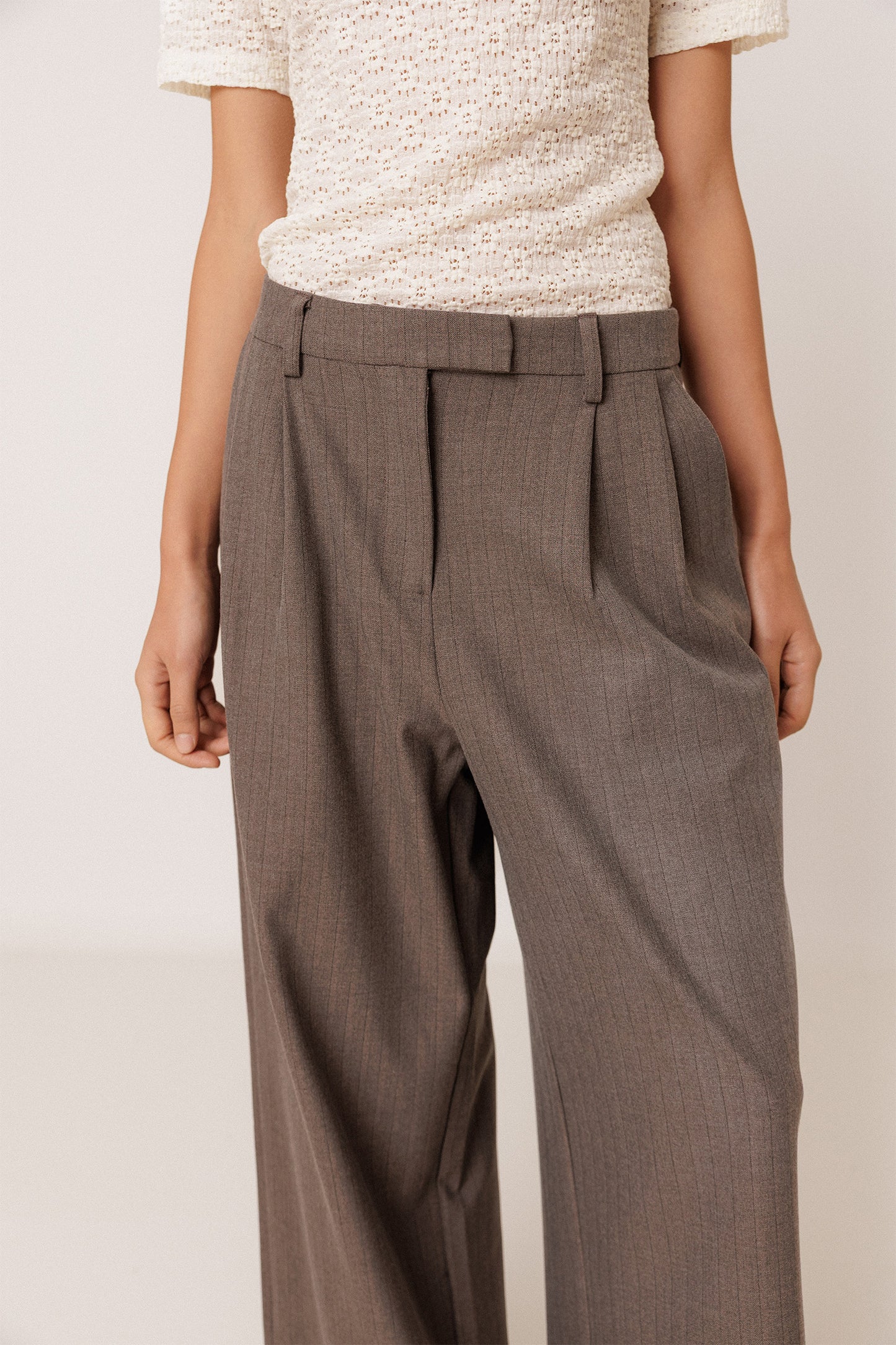 DRESSY PANTS WITH DARTS