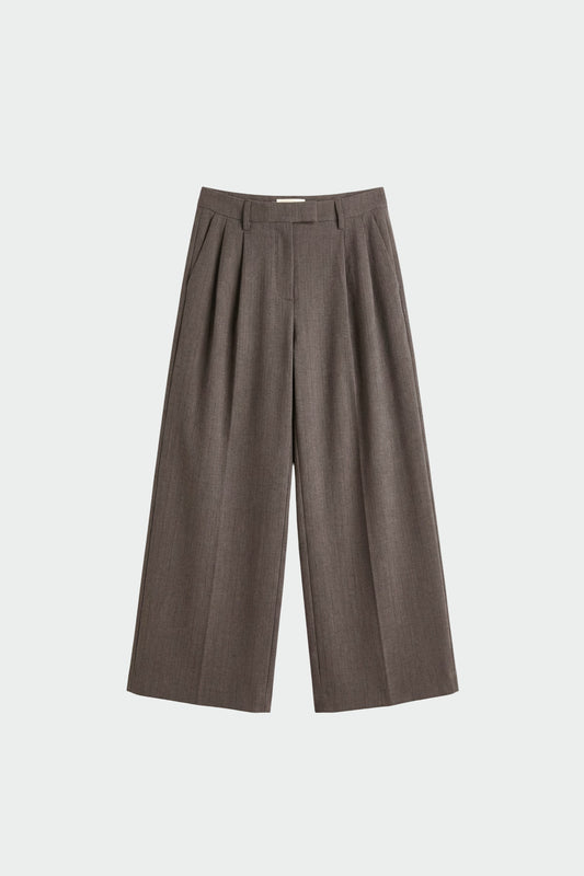 DRESSY PANTS WITH DARTS 5