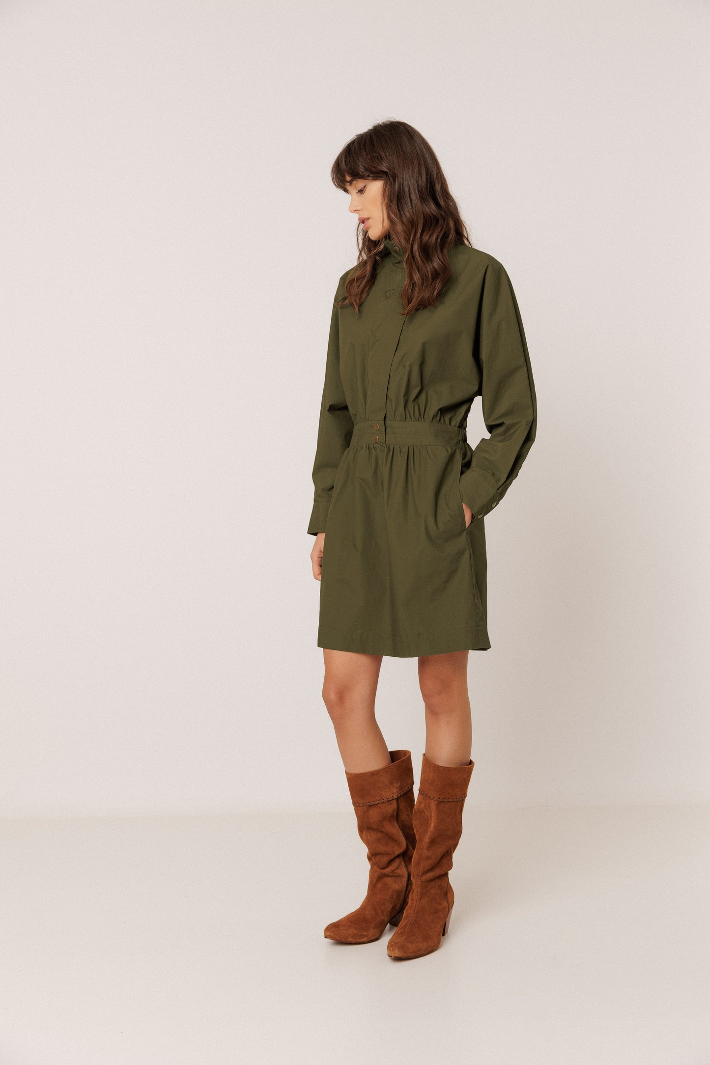 HIGH-NECK POPLIN DRESS
