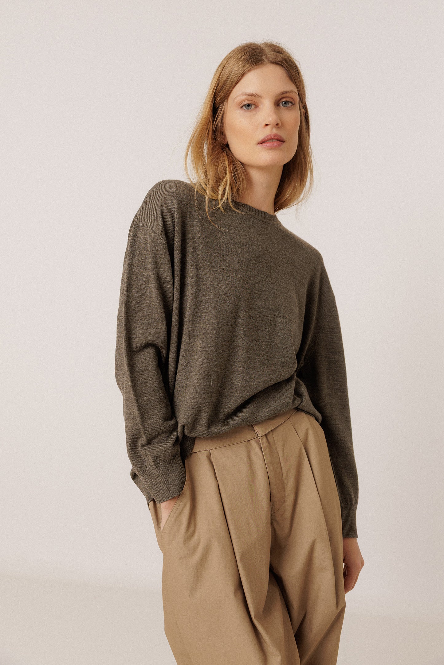BASIC 100% MERINO SWEATER