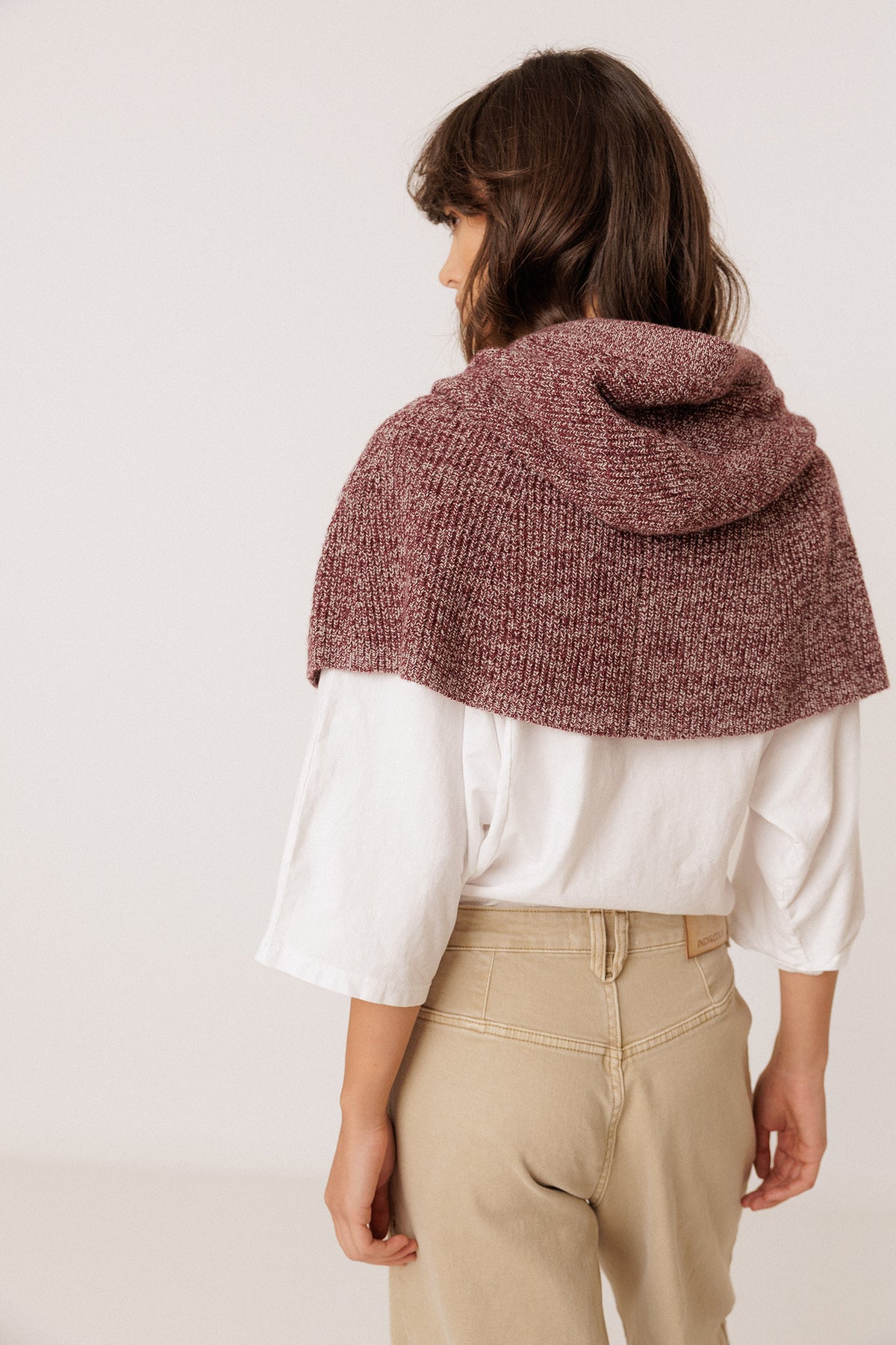 RIBBED KNITTED HOOD