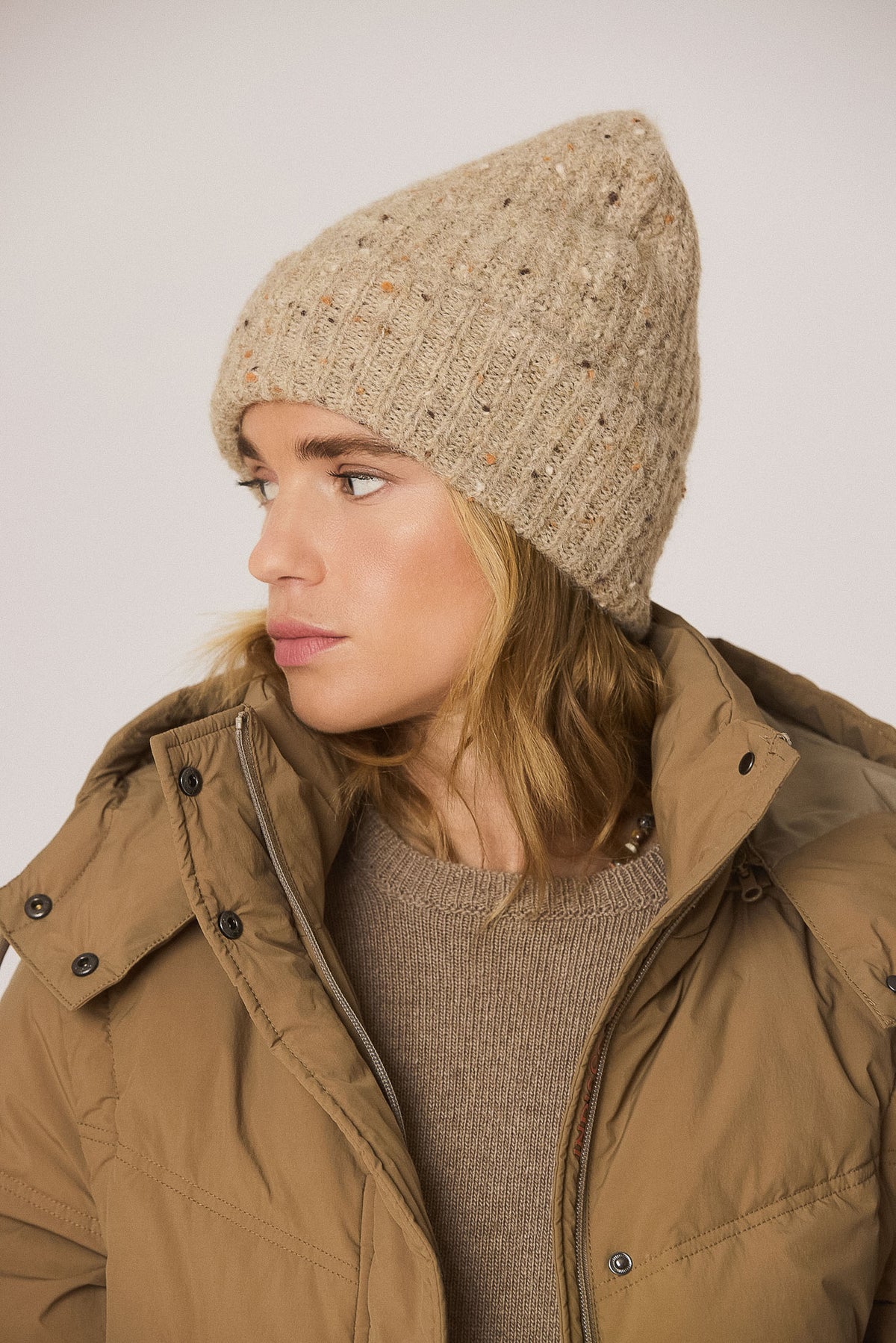 RIBBED TURN-UP BEANIE