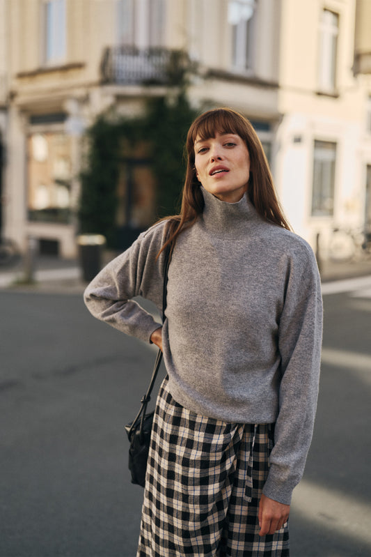 MERINO WOOL ZIP-NECK SWEATER 3