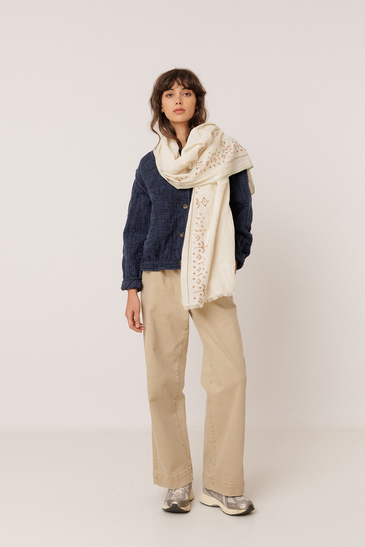 EMBROIDERED BOHO FOULARD