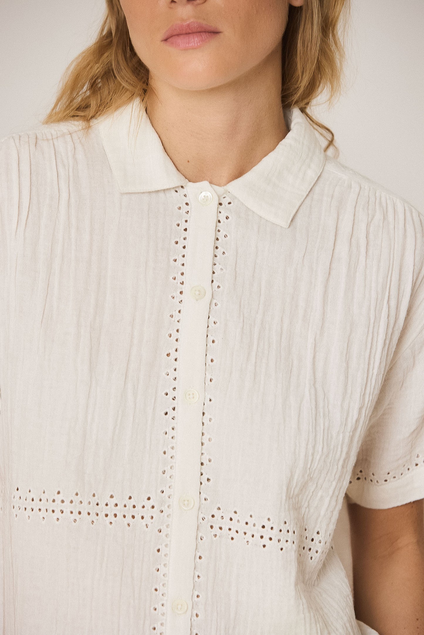 EMBROIDERED COMBINATION TEE