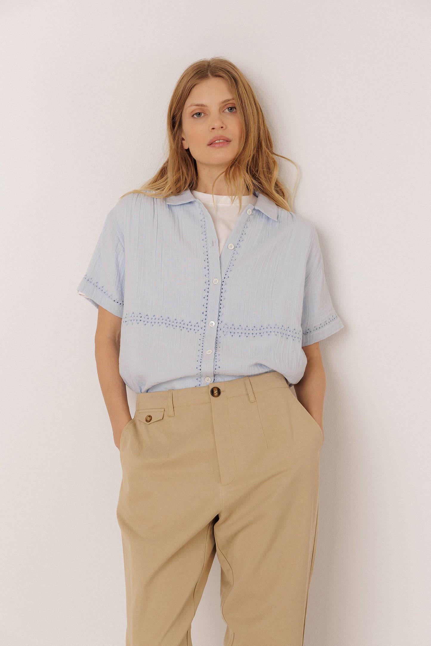 EMBROIDERED COMBINATION TEE