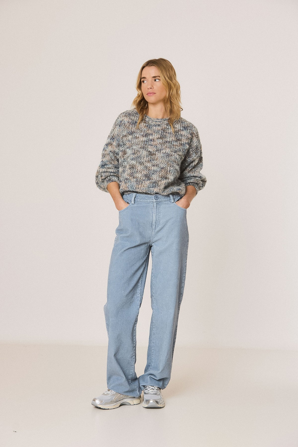 STRAIGHT CORDUROY PANTS