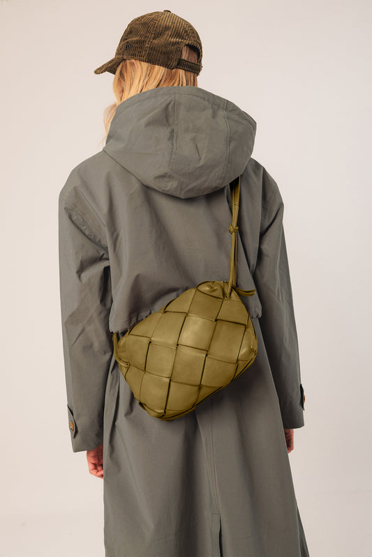 LEATHER BOX CROSSBODY BAG 1