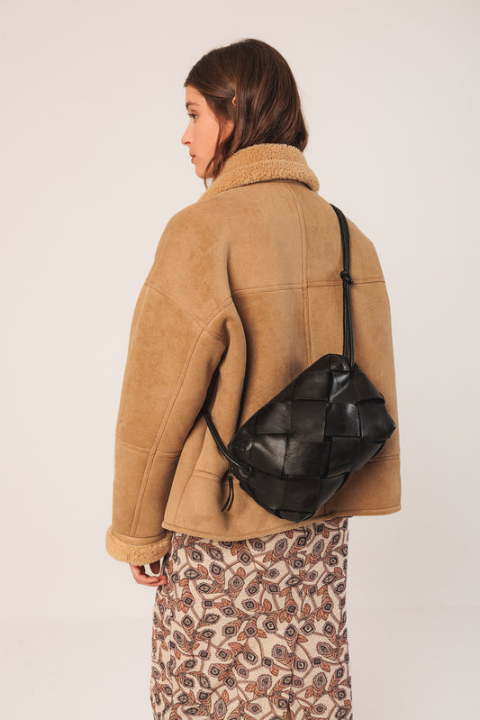 LEATHER BOX CROSSBODY BAG 1
