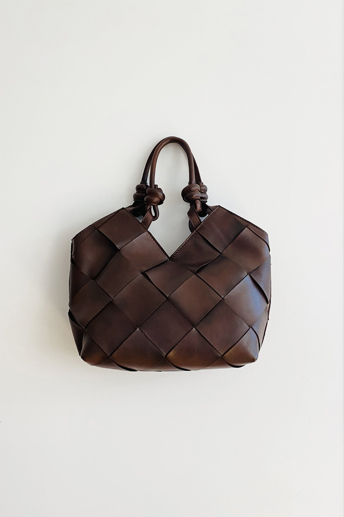 HOBO KNOTTED HANDLE BAG