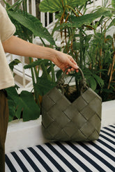 KNOTTED LEATHER BAG