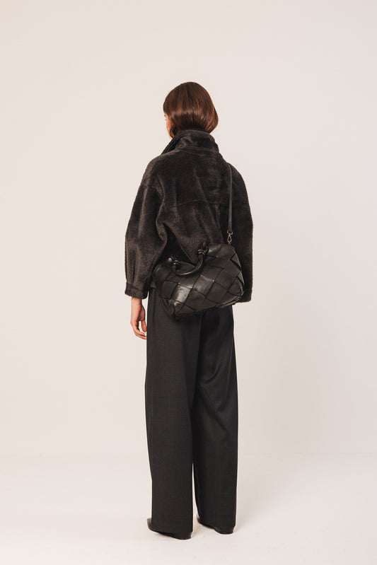 HOBO KNOTTED HANDLE BAG 1