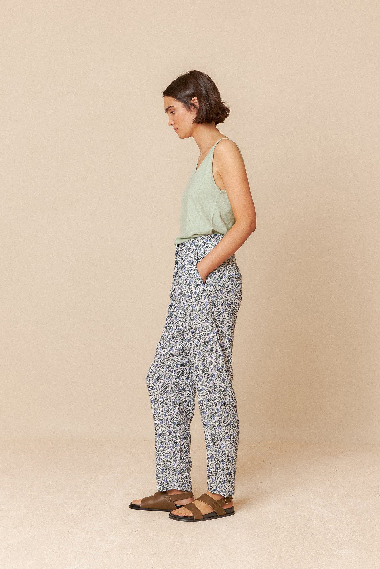 [CL] FLUID ANATE PANTS