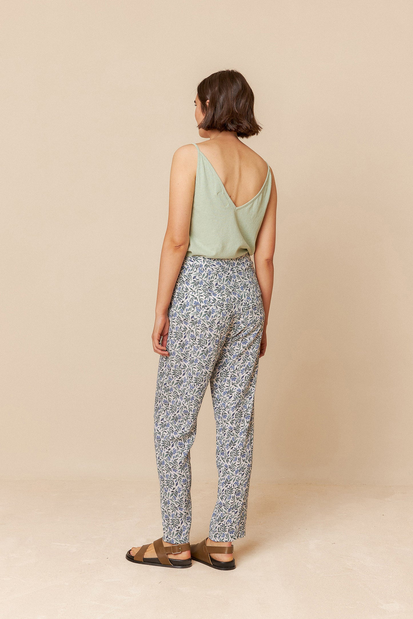 [CL] FLUID ANATE PANTS
