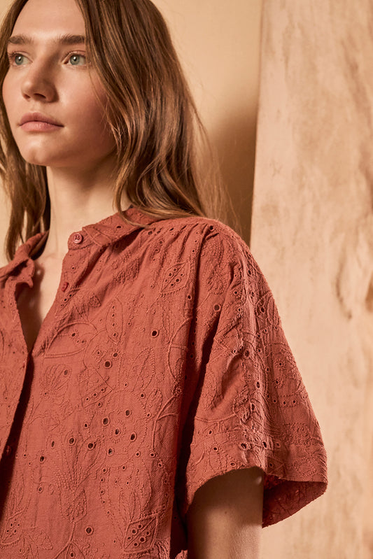 ROUNDED EMBROIDERED SHIRT