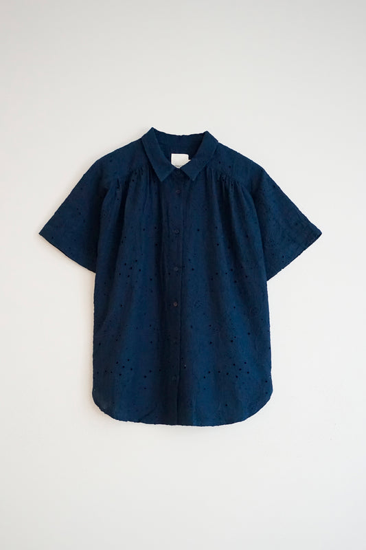 ROUNDED EMBROIDERED SHIRT