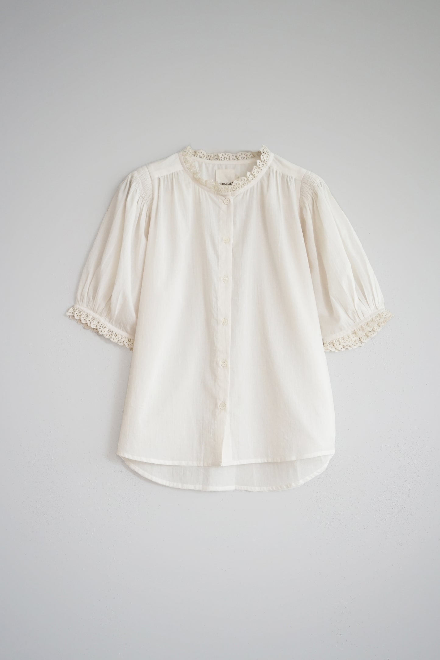 LANTERN-SLEEVE SHIRT