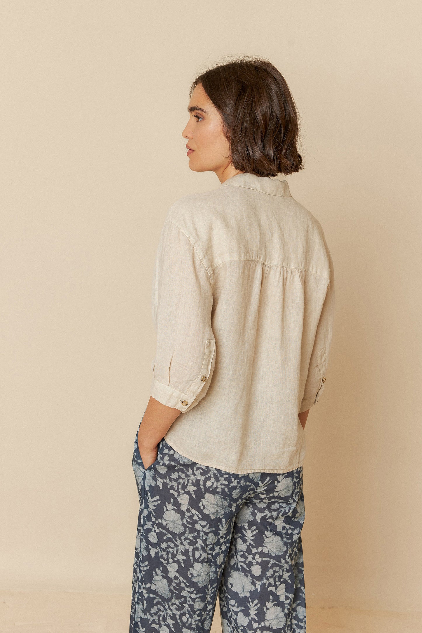 LINEN BOX-CUT SHIRT
