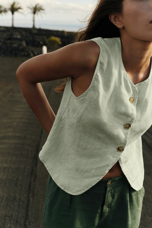 BASIC LINEN VEST