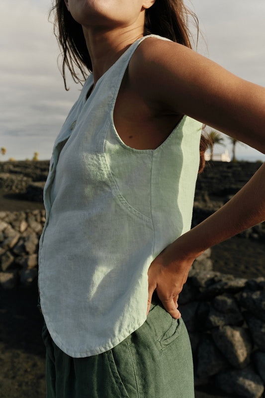 BASIC LINEN VEST