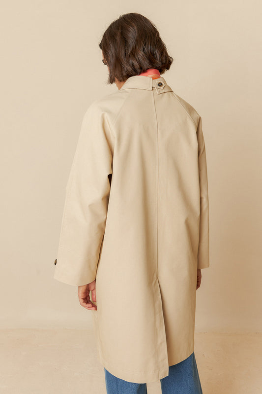 CLASSIC CUT TRENCH COAT